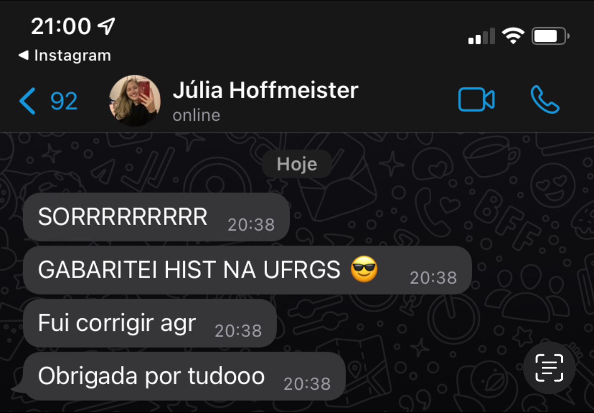 Júlia Hoffmeister — gabaritou História na UFRGS